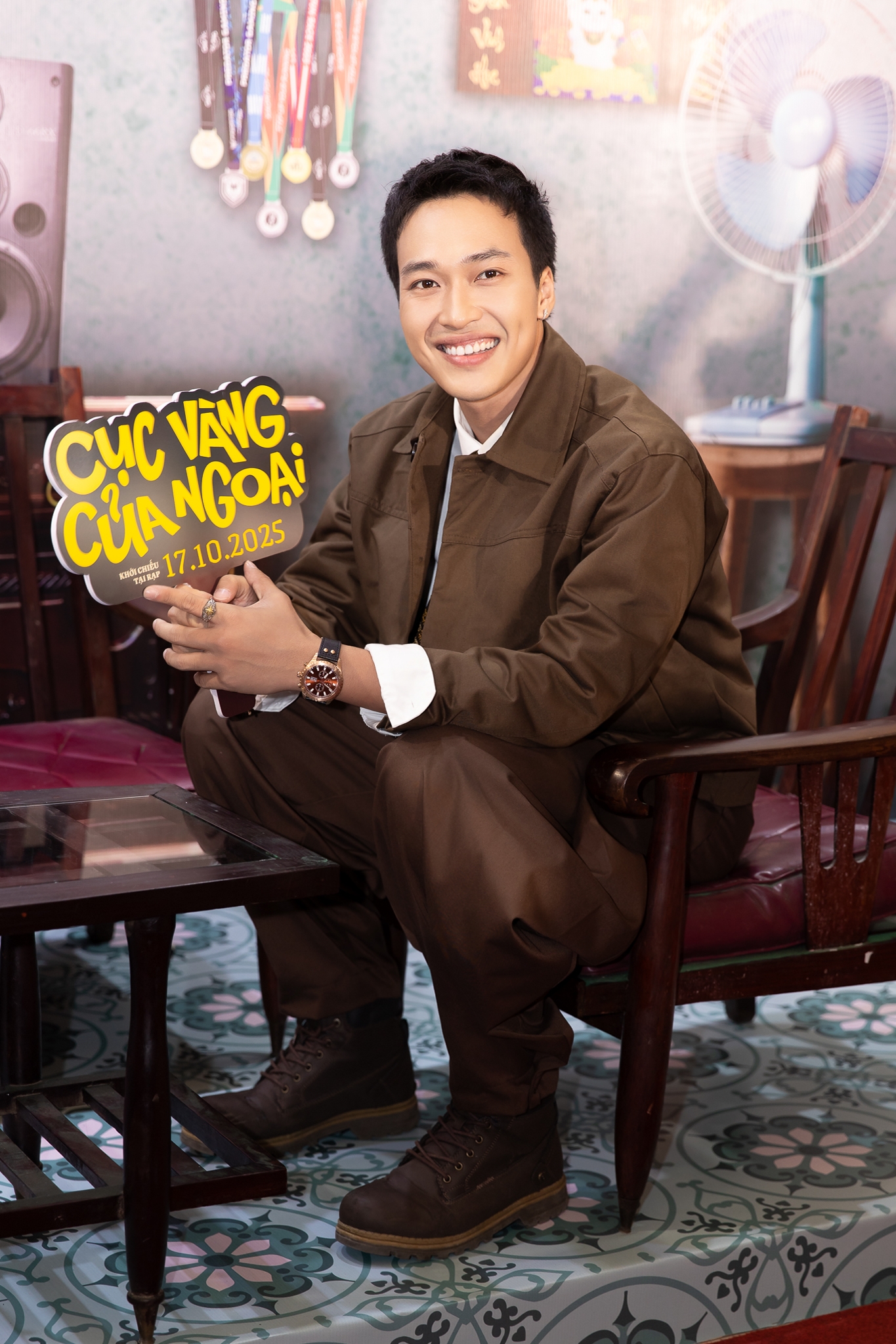 Thảm đỏ hot nhất hôm nay: Hoa hậu Khánh Vân khoe body cực bén giữa tin đồn có bầu, dàn nam thần trăm tỷ náo loạn sự kiện- Ảnh 13. Thảm đỏ hot nhất hôm nay: Hoa hậu Khánh Vân khoe body cực bén giữa tin đồn có bầu, dàn nam thần trăm tỷ náo loạn sự kiện- Ảnh 13.