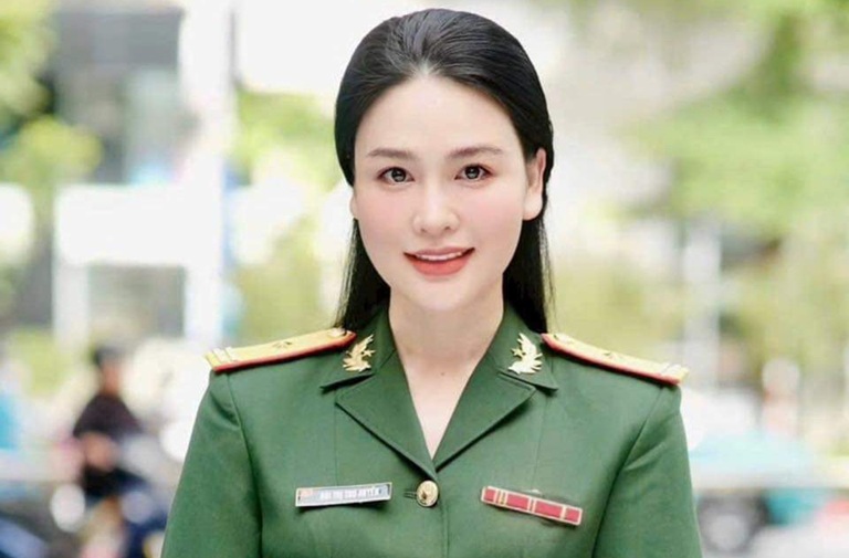 Nữ ca sĩ là Trung tá Quân đội thông báo khẩn- Ảnh 2.