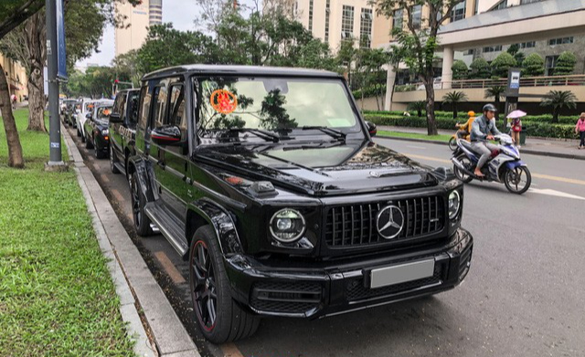 Đám cưới xa xỉ lên đến 20 tỷ của ông chủ Saigon Square và con gái cô hiệu trưởng- Ảnh 4. Đám cưới xa xỉ lên đến 20 tỷ của ông chủ Saigon Square và con gái cô hiệu trưởng- Ảnh 4.