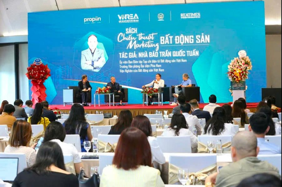 Đã gọi là sách “bí kíp” bất động sản thì phải bán đắt người ta mới mua, nếu bán rẻ người ta nghĩ là “mẹo vặt”- Ảnh 3. Đã gọi là sách “bí kíp” bất động sản thì phải bán đắt người ta mới mua, nếu bán rẻ người ta nghĩ là “mẹo vặt”- Ảnh 3.