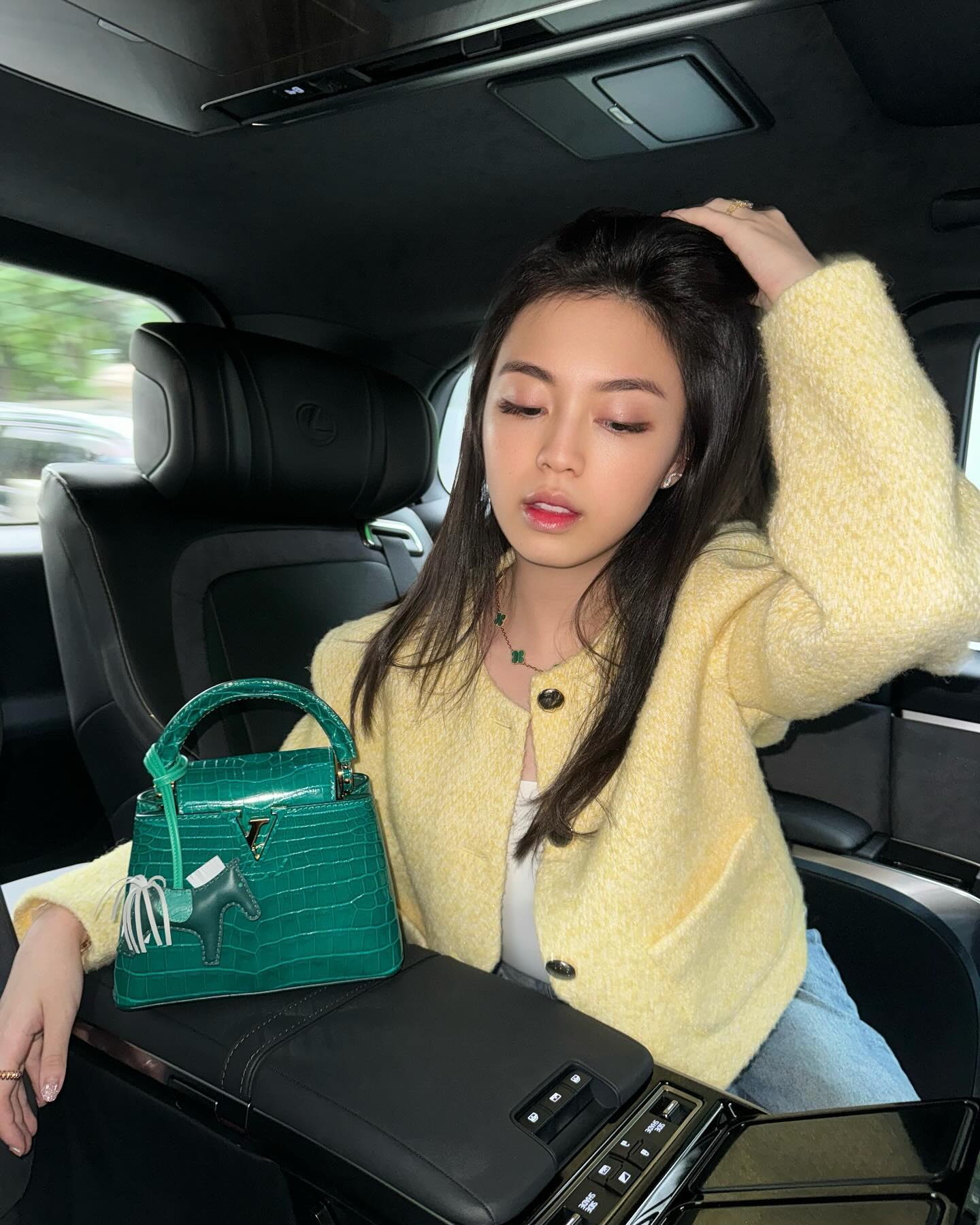 Bộ sưu tập túi hiệu và lối sống xa xỉ thầm lặng của vợ thiếu gia Phan Hoàng- Ảnh 8. Bộ sưu tập túi hiệu và lối sống xa xỉ thầm lặng của vợ thiếu gia Phan Hoàng- Ảnh 8.