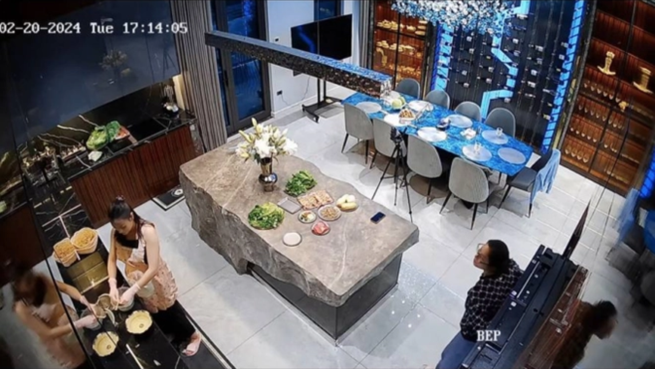 Vì sao Phương Oanh chủ động dừng lại?- Ảnh 9. Vì sao Phương Oanh chủ động dừng lại?- Ảnh 9.
