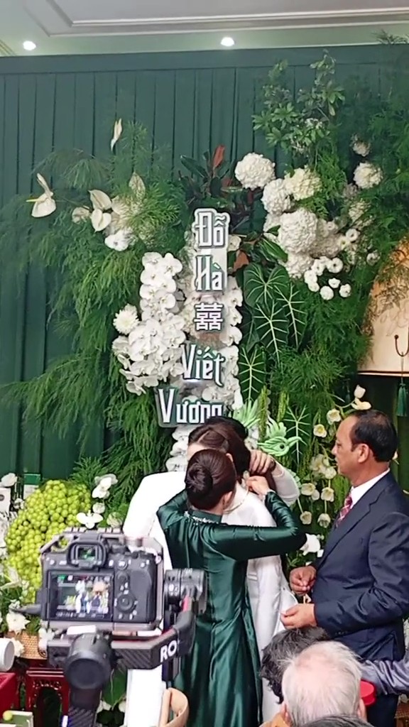 Thiếu gia tập đoàn Sơn Hải 10 điểm tinh tế với mẹ vợ!- Ảnh 4. Thiếu gia tập đoàn Sơn Hải 10 điểm tinh tế với mẹ vợ!- Ảnh 4.