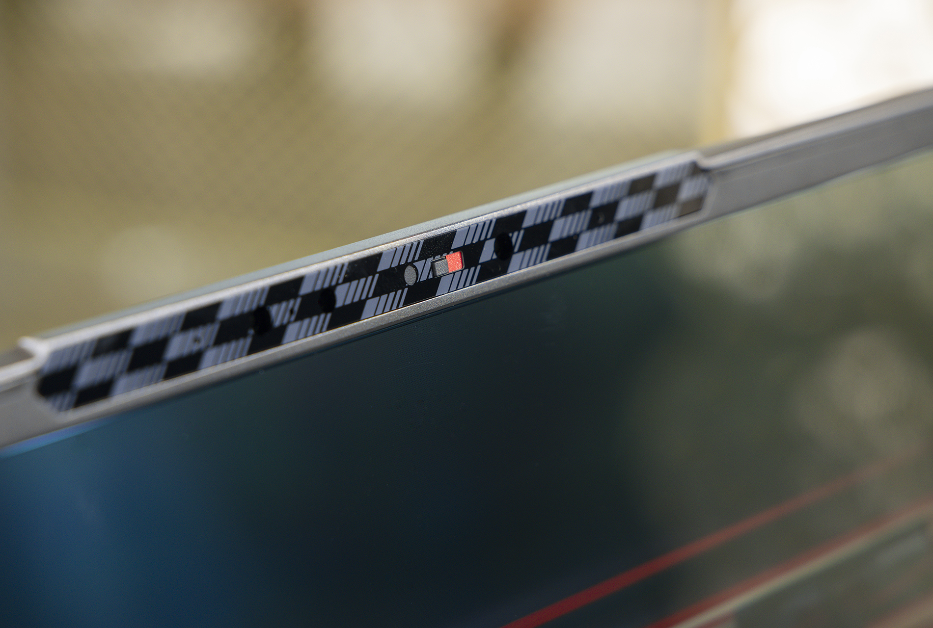 Trải nghiệm laptop là 'cú bắt tay' giữa MSI và Mercedes-AMG: Thiết kế khác biệt, hiệu năng mạnh mẽ, giá bằng một chiếc SH- Ảnh 6. Trải nghiệm laptop là 'cú bắt tay' giữa MSI và Mercedes-AMG: Thiết kế khác biệt, hiệu năng mạnh mẽ, giá bằng một chiếc SH- Ảnh 6.