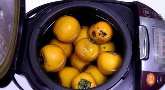 Mua hồng giòn về, không muốn ăn bị chát đắng thì cứ theo 4 mẹo này đảm bảo chín đều, ăn lại ngọt đậm đà- Ảnh 9. Mua hồng giòn về, không muốn ăn bị chát đắng thì cứ theo 4 mẹo này đảm bảo chín đều, ăn lại ngọt đậm đà- Ảnh 9.
