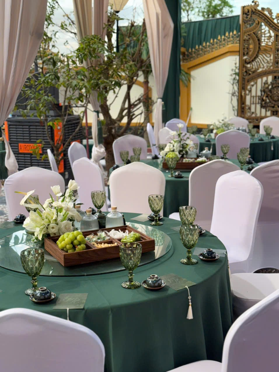 Hình ảnh chồng Đỗ Thị Hà tại lễ ăn hỏi- Ảnh 2.