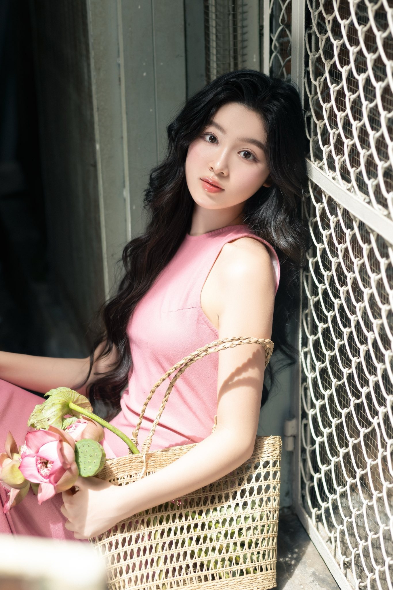 Câm nín trước visual Lọ Lem- Ảnh 2. Câm nín trước visual Lọ Lem- Ảnh 2.