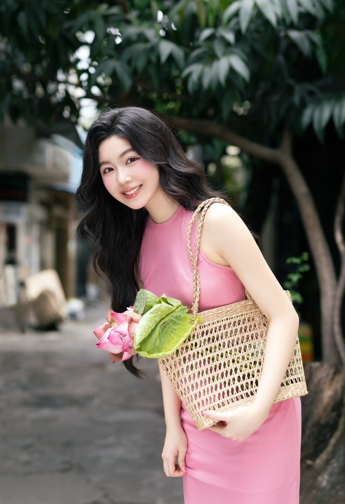 Câm nín trước visual Lọ Lem- Ảnh 3. Câm nín trước visual Lọ Lem- Ảnh 3.