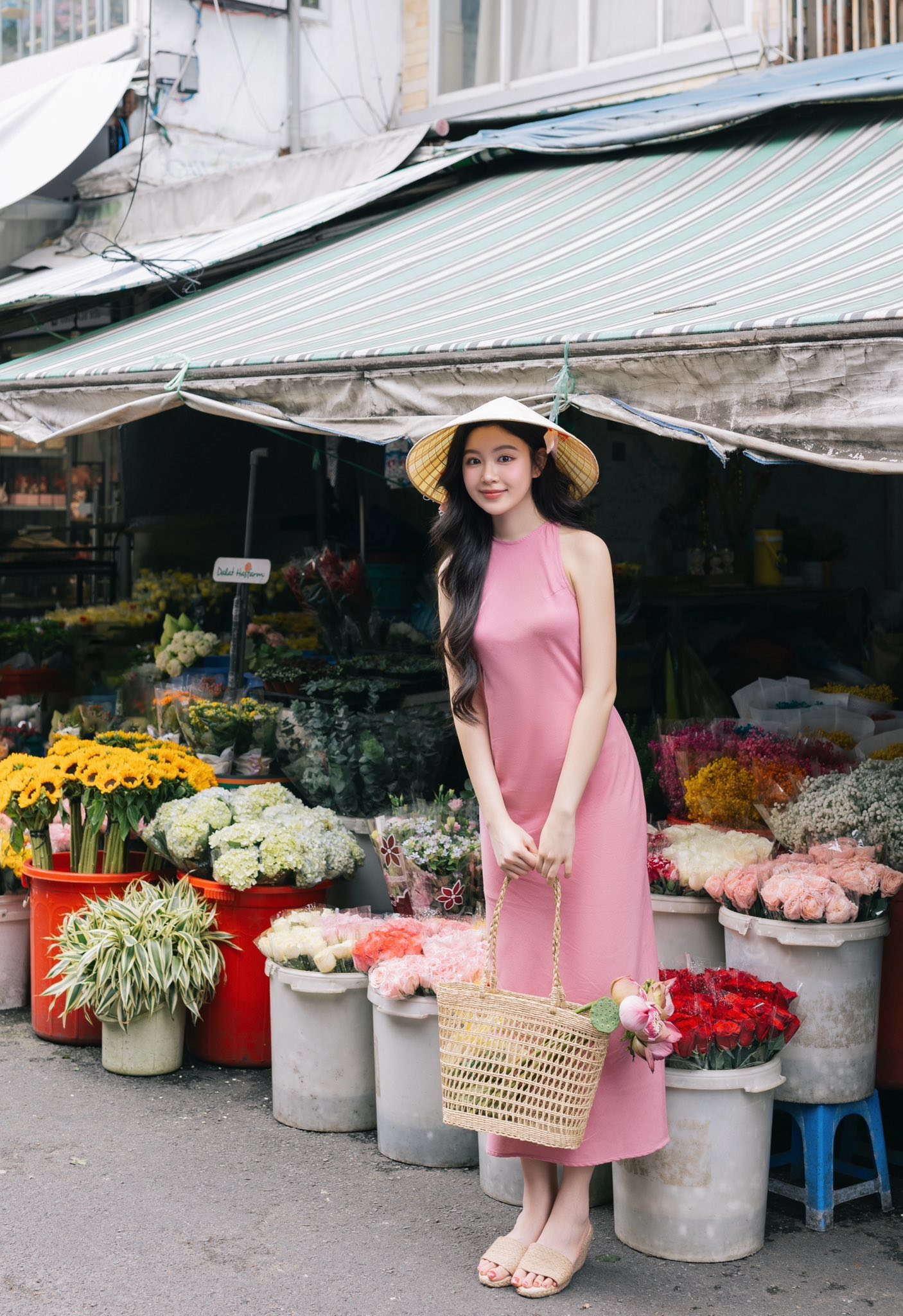 Câm nín trước visual Lọ Lem- Ảnh 5. Câm nín trước visual Lọ Lem- Ảnh 5.