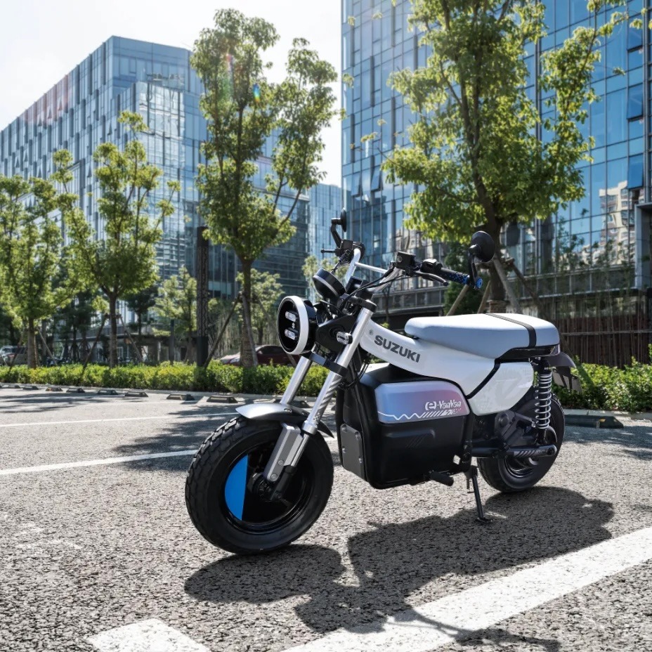 Suzuki chính thức ra mắt mẫu xe máy điện hoàn toàn mới, mang phong cách giống hệt 'Charly cúc cu'- Ảnh 9. Suzuki chính thức ra mắt mẫu xe máy điện hoàn toàn mới, mang phong cách giống hệt 'Charly cúc cu'- Ảnh 9.