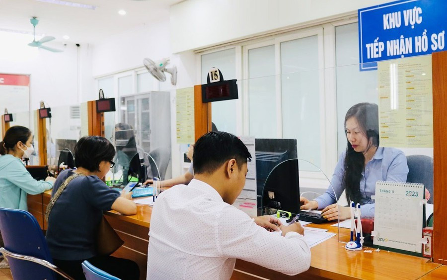 Người lao động thất nghiệp được hưởng trợ cấp gấp 5 lần lương tối thiếu- Ảnh 1. Người lao động thất nghiệp được hưởng trợ cấp gấp 5 lần lương tối thiếu- Ảnh 1.