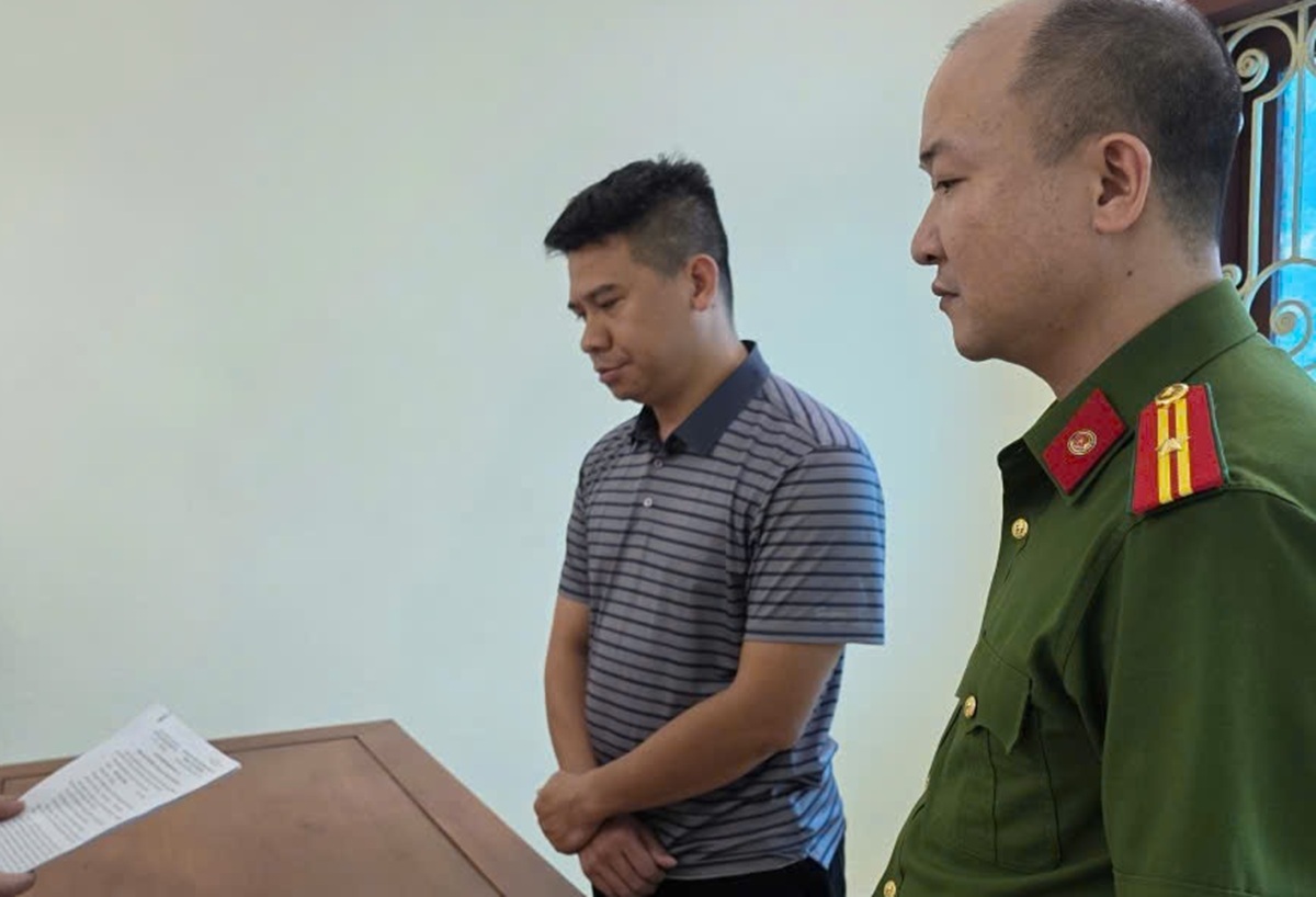 Bắt cựu cán bộ xã lập khống hợp đồng đất đai rồi đem bán- Ảnh 1. Bắt cựu cán bộ xã lập khống hợp đồng đất đai rồi đem bán- Ảnh 1.
