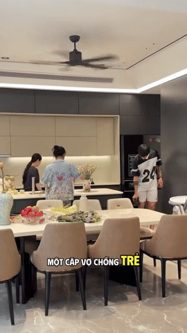 Bên trong biệt thự chục tỷ của Đoàn Văn Hậu - Doãn Hải My: Nội thất nhập khẩu châu Âu, hệ thống đèn trăm triệu- Ảnh 7. Bên trong biệt thự chục tỷ của Đoàn Văn Hậu - Doãn Hải My: Nội thất nhập khẩu châu Âu, hệ thống đèn trăm triệu- Ảnh 7.