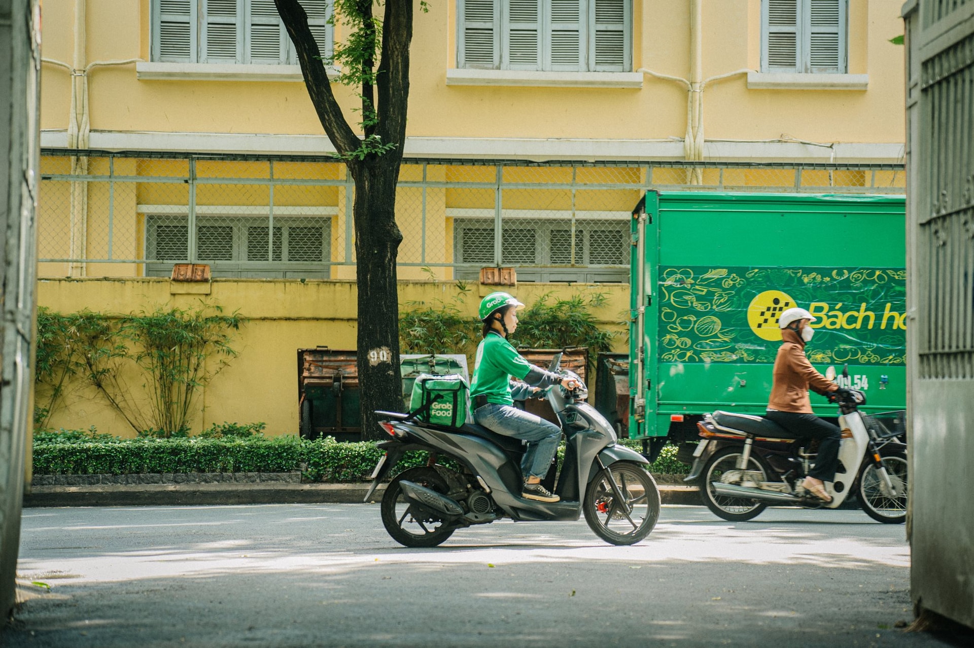 Grab Việt Nam tăng cường hỗ trợ và kết nối các đối tác tài xế nữ- Ảnh 1.