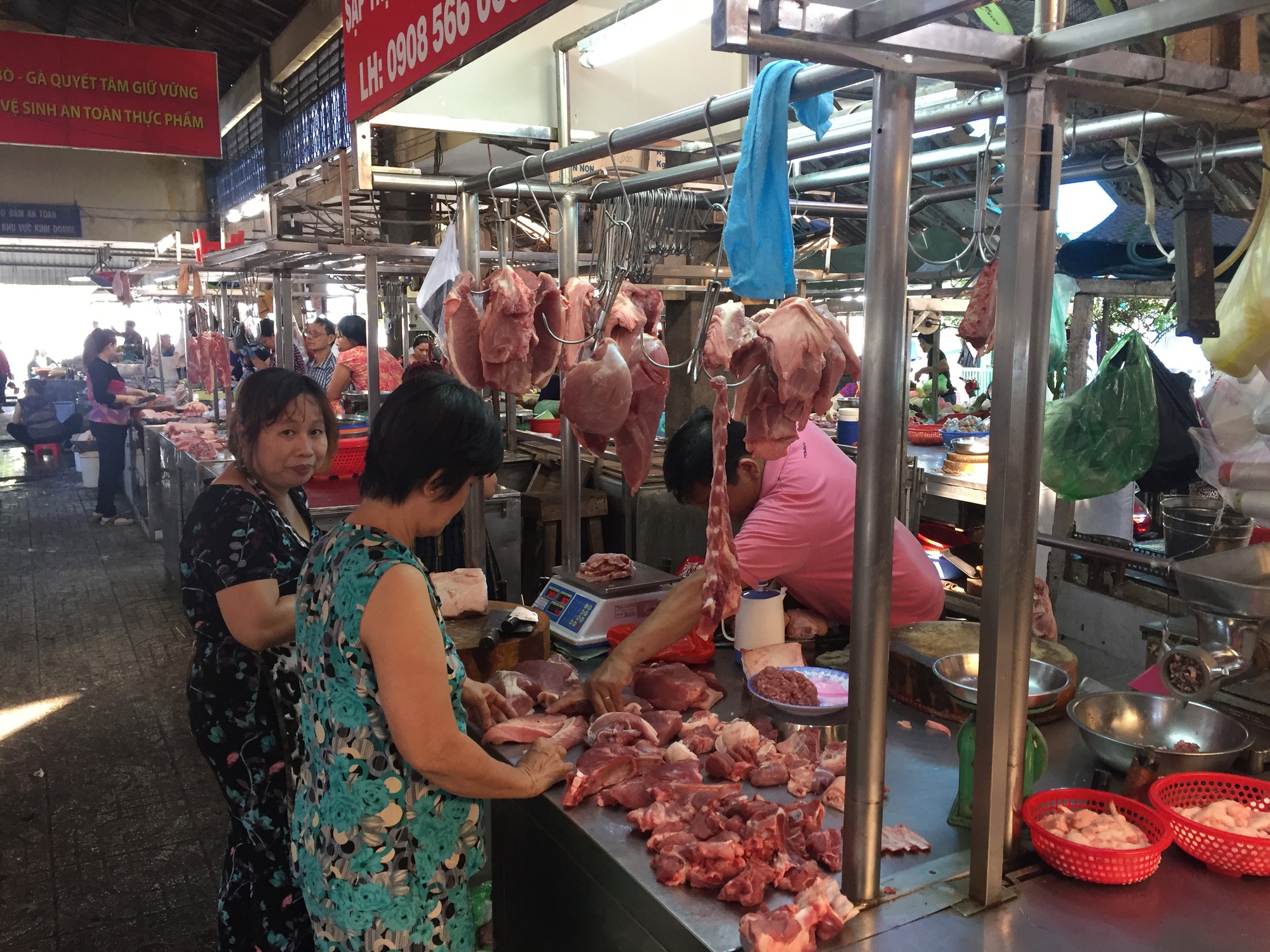Giá heo hơi hôm nay, 17-10: Lý do khiến giá liên tục lao dốc- Ảnh 1. Giá heo hơi hôm nay, 17-10: Lý do khiến giá liên tục lao dốc- Ảnh 1.