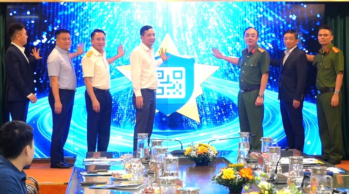 Có thể kiểm tra hàng giả, hàng nhái trên ứng dụng VNeID- Ảnh 1. Có thể kiểm tra hàng giả, hàng nhái trên ứng dụng VNeID- Ảnh 1.