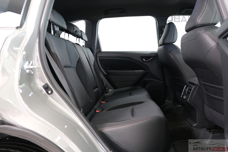 Subaru Forester 2025 chốt ra mắt tháng sau, đại lý báo có 2 bản, dự kiến từ 1,3 tỷ đồng ngang Santa Fe bản ‘full’- Ảnh 8. Subaru Forester 2025 chốt ra mắt tháng sau, đại lý báo có 2 bản, dự kiến từ 1,3 tỷ đồng ngang Santa Fe bản ‘full’- Ảnh 8.