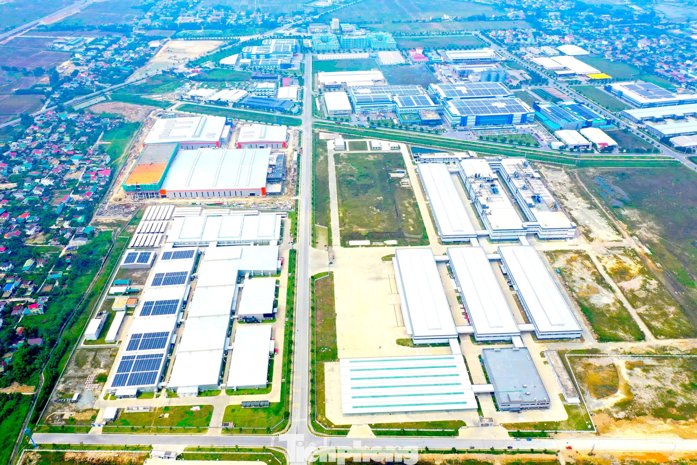 Gần 870 triệu USD vốn FDI đầu tư vào Nghệ An- Ảnh 1. Gần 870 triệu USD vốn FDI đầu tư vào Nghệ An- Ảnh 1.