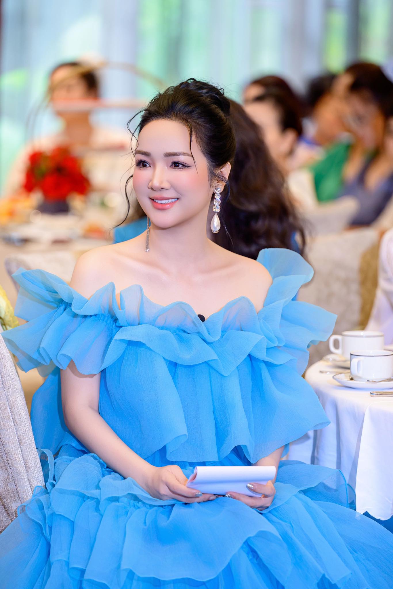 Bên trong biệt thự to như cung điện của người đẹp từng là "bóng hồng" của Chủ tịch một tập đoàn lớn- Ảnh 1. Bên trong biệt thự to như cung điện của người đẹp từng là "bóng hồng" của Chủ tịch một tập đoàn lớn- Ảnh 1.