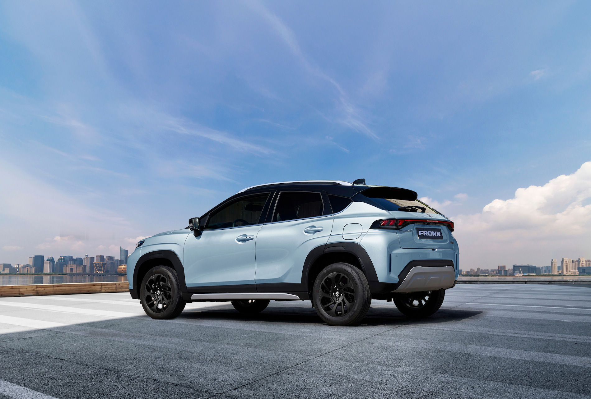 Suzuki ra mắt tại Việt Nam SUV đô thị Fronx giá từ 520 triệu- Ảnh 8. Suzuki ra mắt tại Việt Nam SUV đô thị Fronx giá từ 520 triệu- Ảnh 8.