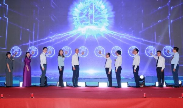 "Đại bàng" Thái rót nghìn tỷ, Việt Nam hình thành trung tâm công nghiệp thông minh thế hệ mới- Ảnh 2. "Đại bàng" Thái rót nghìn tỷ, Việt Nam hình thành trung tâm công nghiệp thông minh thế hệ mới- Ảnh 2.