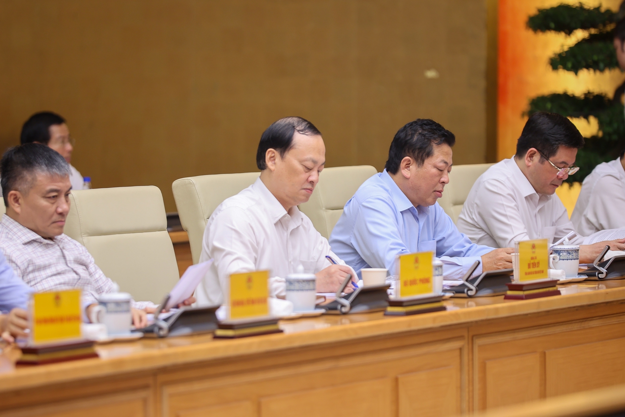 Thủ tướng: Mỗi công trình hoàn thành mang lại niềm vui, hạnh phúc của Nhân dân- Ảnh 2. Thủ tướng: Mỗi công trình hoàn thành mang lại niềm vui, hạnh phúc của Nhân dân- Ảnh 2.
