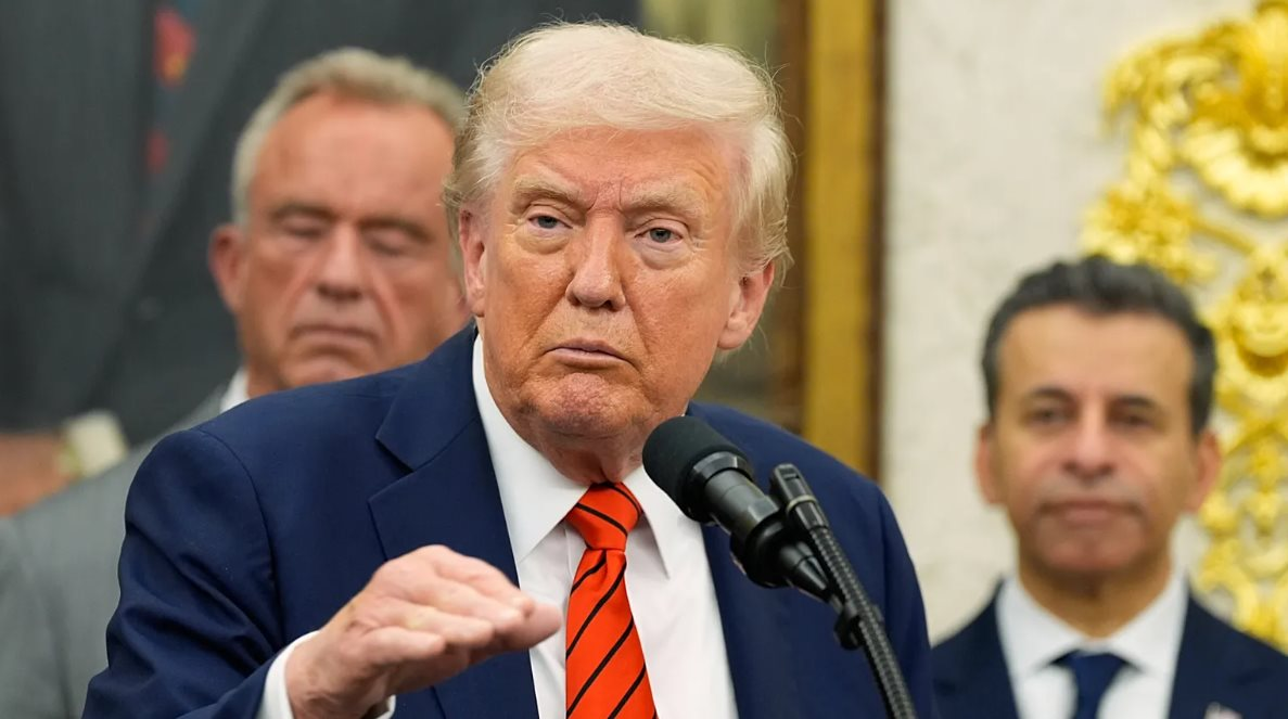 Ông Trump thừa nhận thuế 100% không thể áp lâu dài, tiết lộ thời điểm sẽ gặp Chủ tịch Trung Quốc Tập Cận Bình- Ảnh 1.