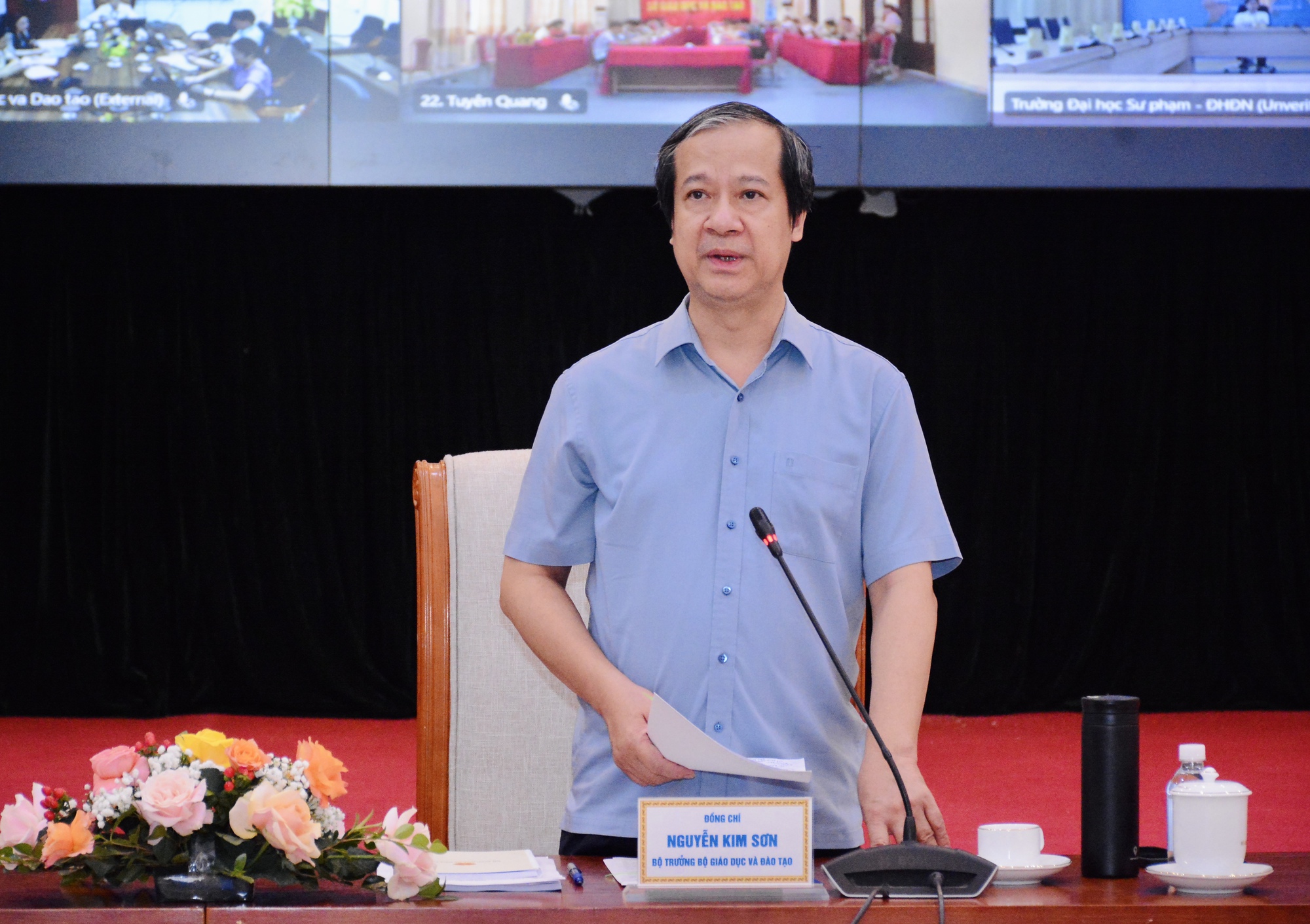 Từ năm học 2026-2027, học sinh cả nước dùng chung 1 bộ sách giáo khoa- Ảnh 2. Từ năm học 2026-2027, học sinh cả nước dùng chung 1 bộ sách giáo khoa- Ảnh 2.