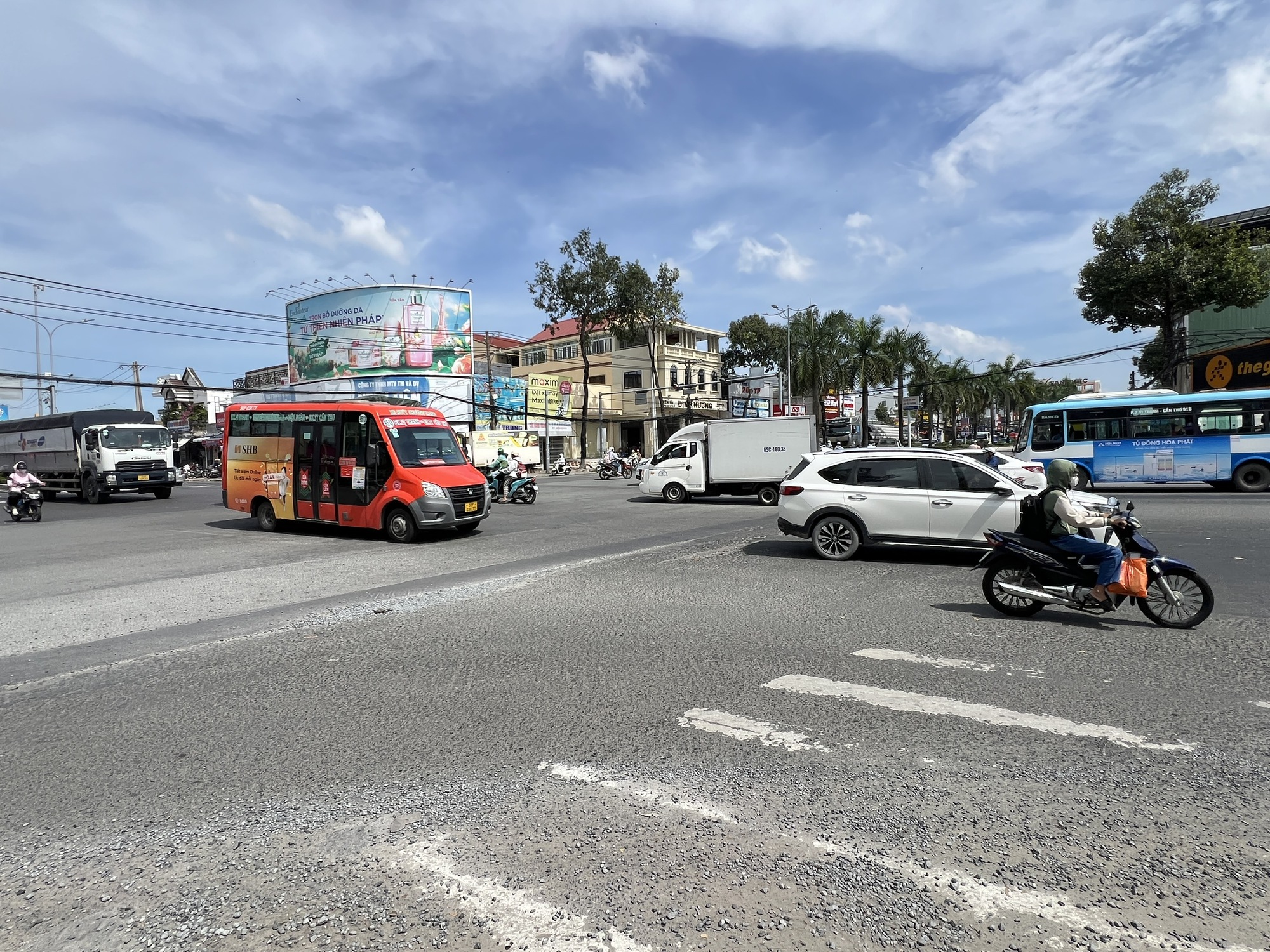 Hai dự án ngàn tỉ ở Cần Thơ: Tiền đã sẵn nhưng mặt bằng chưa có!- Ảnh 7. Hai dự án ngàn tỉ ở Cần Thơ: Tiền đã sẵn nhưng mặt bằng chưa có!- Ảnh 7.