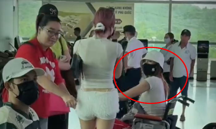 Ninh Dương Lan Ngọc nên dừng lại- Ảnh 3. Ninh Dương Lan Ngọc nên dừng lại- Ảnh 3.