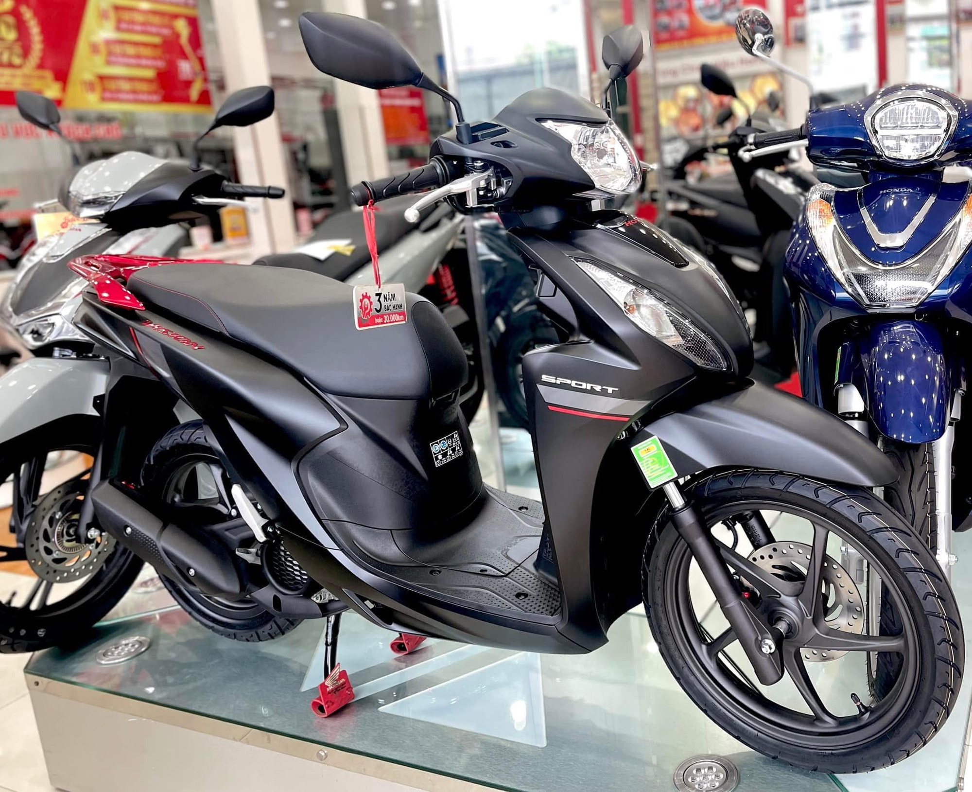 Bảng giá xe tay ga Honda tháng 10/2025: Vision tăng nhẹ, SH tiếp tục chênh cao- Ảnh 1. Bảng giá xe tay ga Honda tháng 10/2025: Vision tăng nhẹ, SH tiếp tục chênh cao- Ảnh 1.