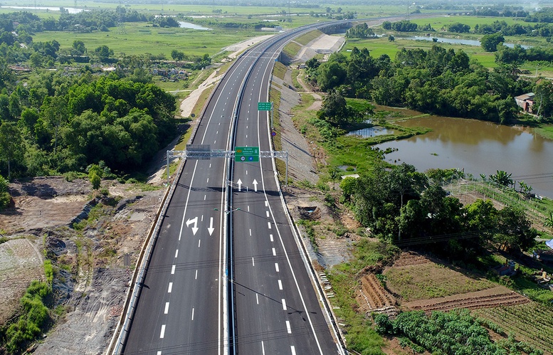 Triển khai đầu tư xây dựng đường bộ cao tốc Quy Nhơn - Pleiku- Ảnh 1. Triển khai đầu tư xây dựng đường bộ cao tốc Quy Nhơn - Pleiku- Ảnh 1.