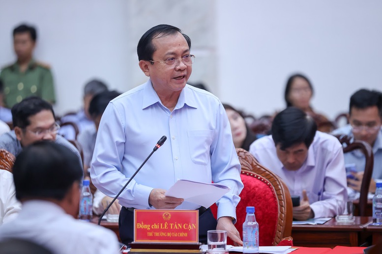 Thủ tướng: Nhiệm kỳ này đã dành 600 nghìn tỷ đồng cho giao thông ĐBSCL- Ảnh 6. Thủ tướng: Nhiệm kỳ này đã dành 600 nghìn tỷ đồng cho giao thông ĐBSCL- Ảnh 6.