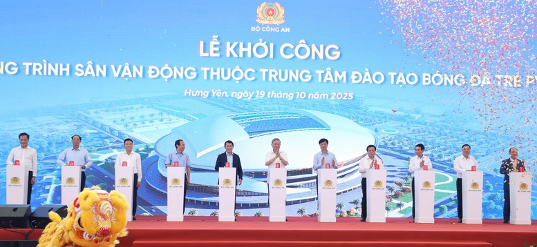 Tổng Bí thư Tô Lâm dự lễ khởi công xây dựng sân vận động hiện đại nhất Việt Nam- Ảnh 8. Tổng Bí thư Tô Lâm dự lễ khởi công xây dựng sân vận động hiện đại nhất Việt Nam- Ảnh 8.