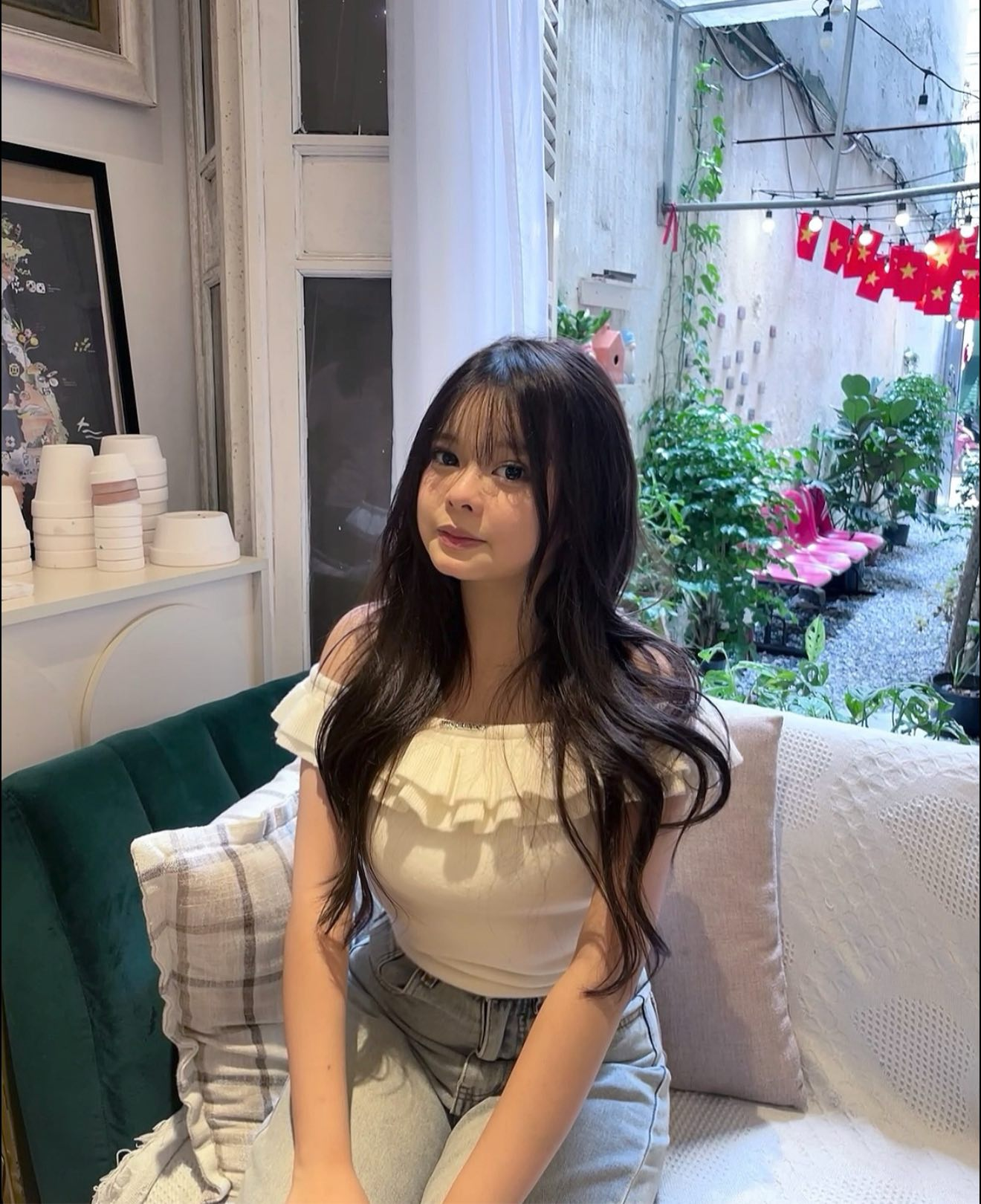 Con gái lớn của hot mom Hằng Túi gây Con gái lớn của hot mom Hằng Túi gây