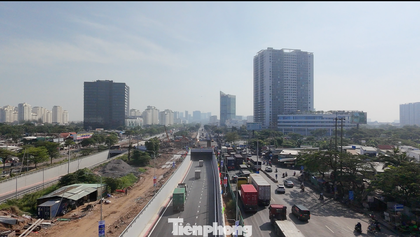 Ngoài hầm chui, sắp có cầu vượt tại nút giao huyết mạch ở khu Nam TPHCM- Ảnh 7. Ngoài hầm chui, sắp có cầu vượt tại nút giao huyết mạch ở khu Nam TPHCM- Ảnh 7.