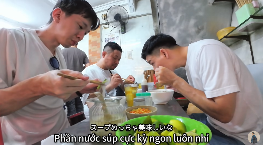 Khách Nhật ngất ngây trước 1 gia vị Việt, phải thốt lên: Siêu quá, đúng là bất ngờ thật- Ảnh 1. Khách Nhật ngất ngây trước 1 gia vị Việt, phải thốt lên: Siêu quá, đúng là bất ngờ thật- Ảnh 1.