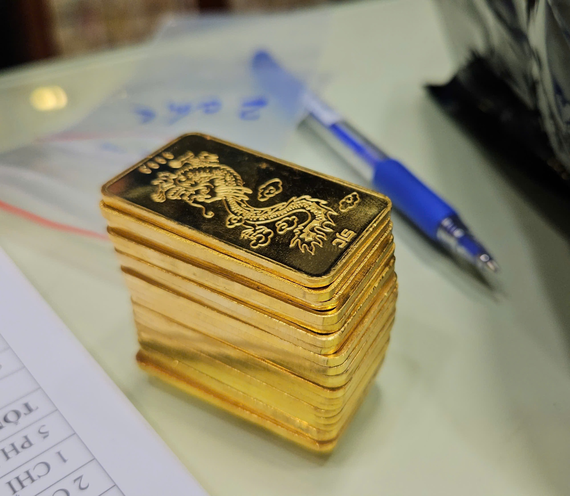Giá Vàng Miếng Sjc Trên Thị Trường Tự Do Giảm Tới 11 Triệu Đồng Mỗi Lượng- Ảnh 1. Giá Vàng Miếng Sjc Trên Thị Trường Tự Do Giảm Tới 11 Triệu Đồng Mỗi Lượng- Ảnh 1.