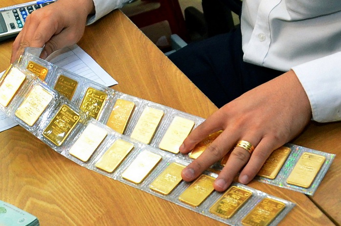 Giá vàng miếng SJC tự do "bốc hơi" 15 triệu đồng chỉ trong 2 ngày- Ảnh 1. Giá vàng miếng SJC tự do "bốc hơi" 15 triệu đồng chỉ trong 2 ngày- Ảnh 1.