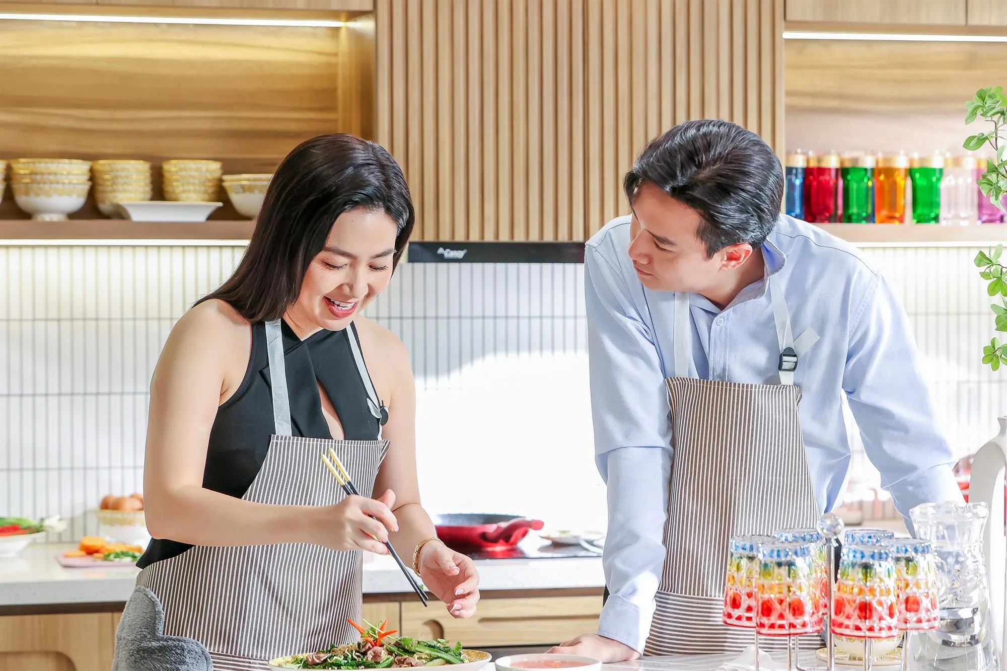 Việt Nam có 1 tổng tài vừa đẹp vừa giàu ngang ngửa Trần Vỹ Đình: Ở biệt thự 7000m2, trẻ mãi không già suốt 15 năm- Ảnh 3. Việt Nam có 1 tổng tài vừa đẹp vừa giàu ngang ngửa Trần Vỹ Đình: Ở biệt thự 7000m2, trẻ mãi không già suốt 15 năm- Ảnh 3.