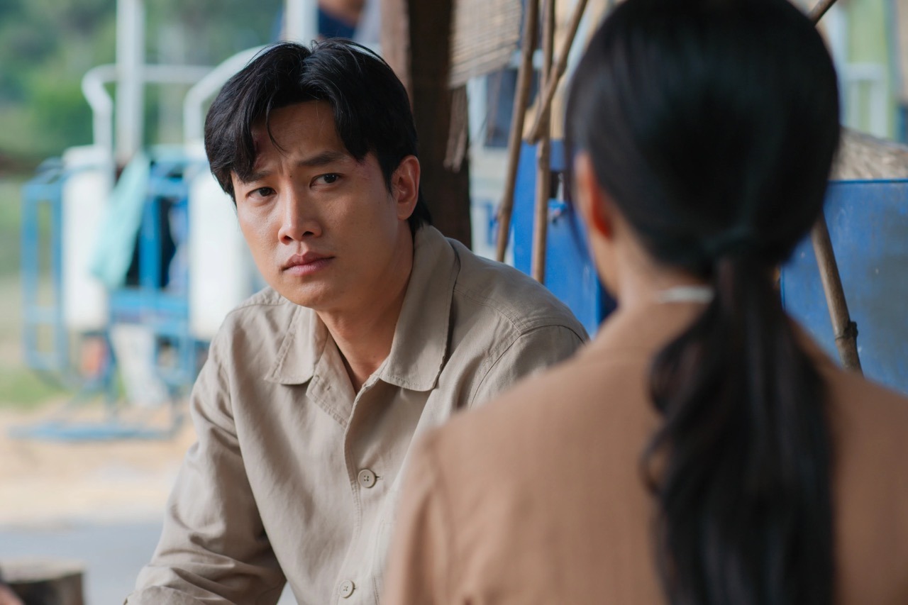 Việt Nam có 1 tổng tài vừa đẹp vừa giàu ngang ngửa Trần Vỹ Đình: Ở biệt thự 7000m2, trẻ mãi không già suốt 15 năm- Ảnh 5. Việt Nam có 1 tổng tài vừa đẹp vừa giàu ngang ngửa Trần Vỹ Đình: Ở biệt thự 7000m2, trẻ mãi không già suốt 15 năm- Ảnh 5.