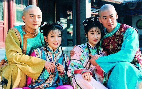 Nam thần Hoàn Châu Cách Cách …