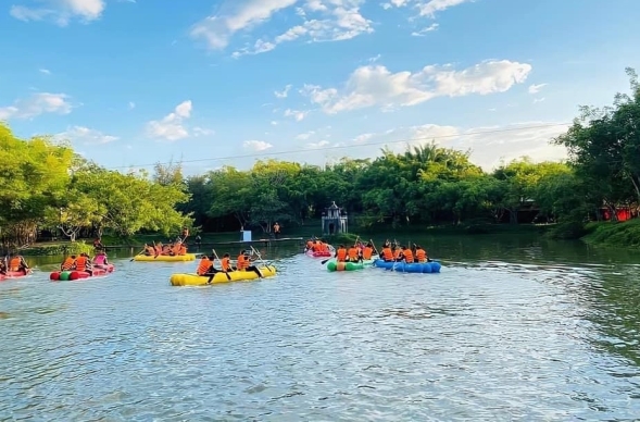 Nam NSƯT giàu nhất nhì Việt Nam làm chủ 2 khu du lịch và 5 hòn đảo, đi hát không cát-xê- Ảnh 5.