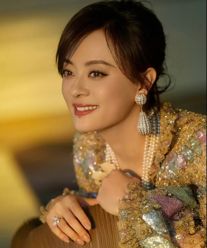 Nhìn nữ diễn viên đình đám nà…