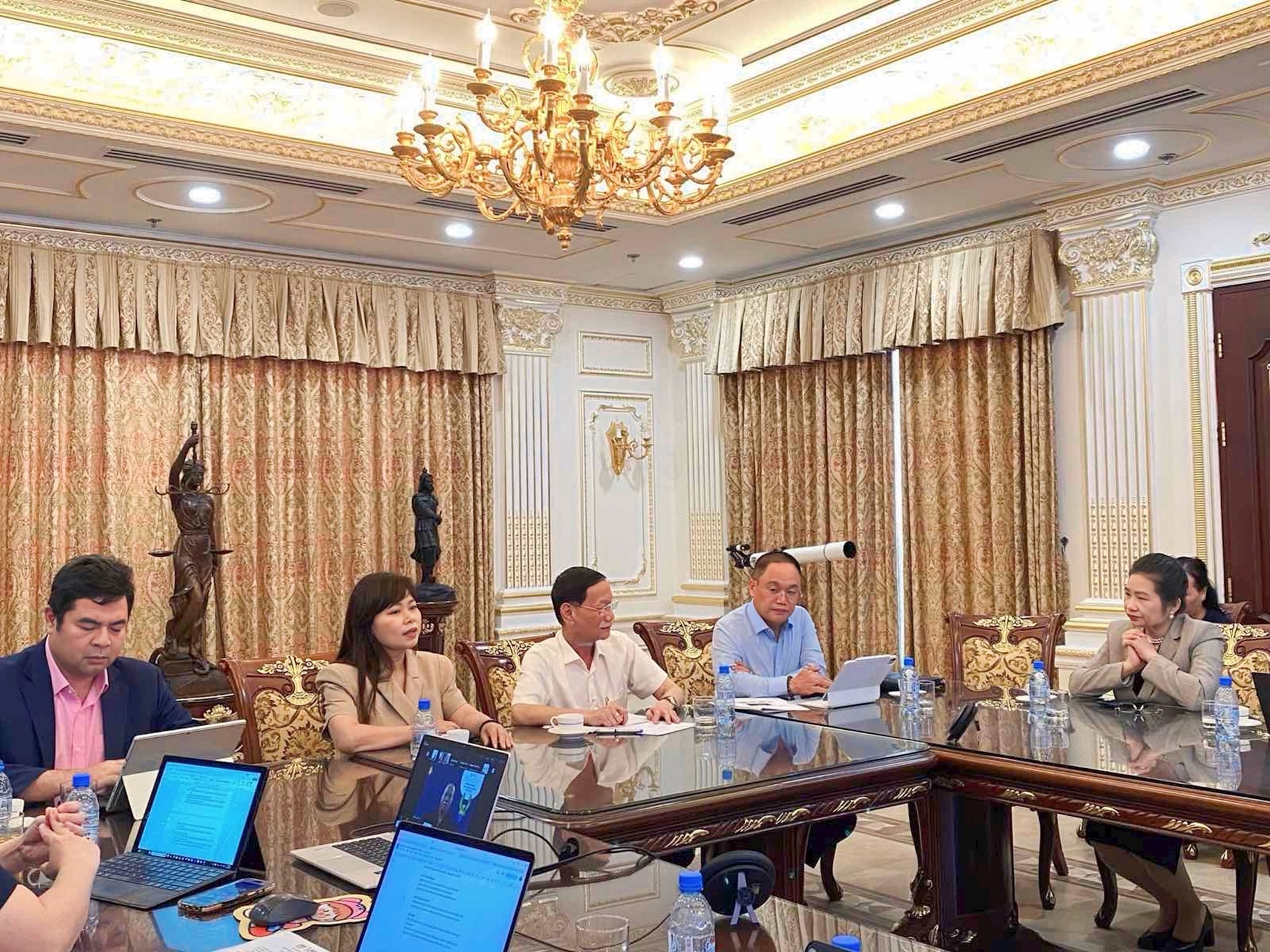 Ông Vũ Văn Tiền nhắc kỳ tích của Đại Dũng, các doanh nhân hiến kế lập liên minh để nâng tỷ lệ nội địa hóa- Ảnh 1.