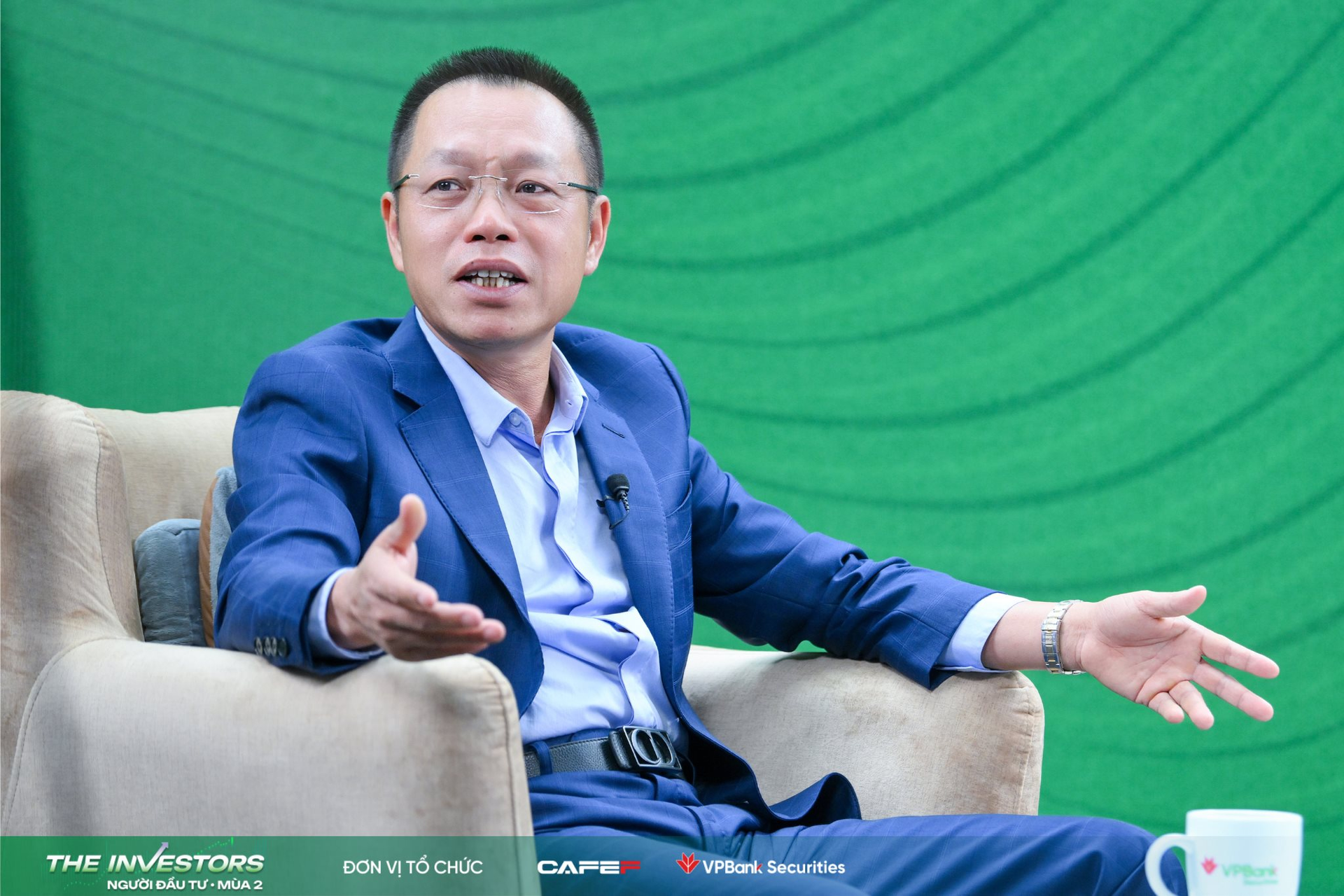 Chủ tịch Đạt Phương tiết lộ cột mốc khởi nghiệp quan trọng: 300 công nhân tham gia thi công cầu Bãi Cháy 2.100 tỷ với công nghệ phức tạp, chưa từng có ở Việt Nam- Ảnh 3.