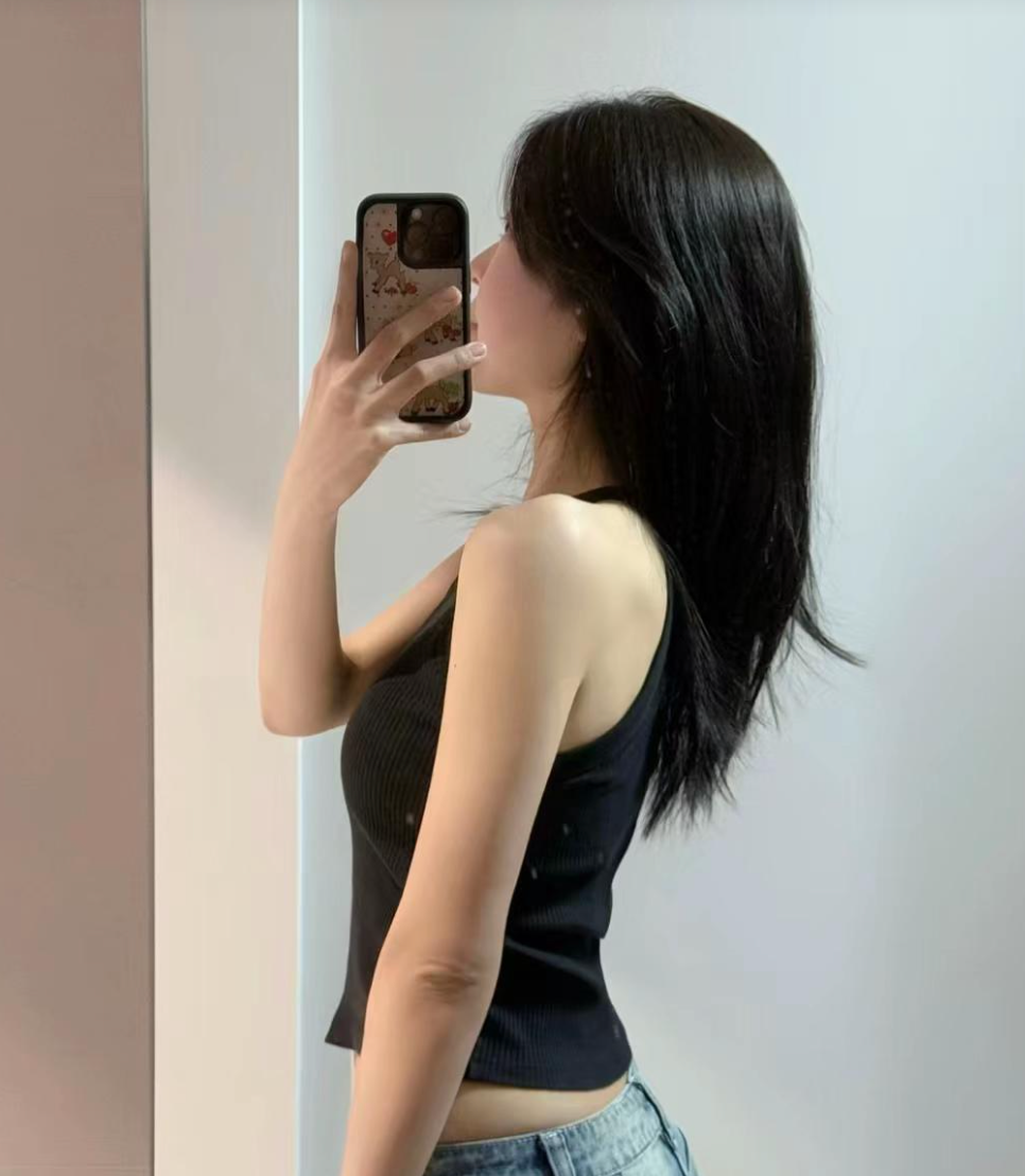 Triệu Lộ Tư gây sốt với tấm lưng cực phẩm: Hóa ra nhờ một câu Triệu Lộ Tư gây sốt với tấm lưng cực phẩm: Hóa ra nhờ một câu