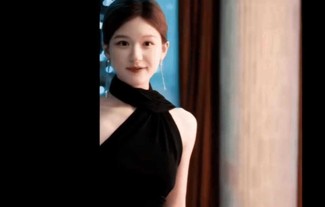 Triệu Lộ Tư gây sốt…