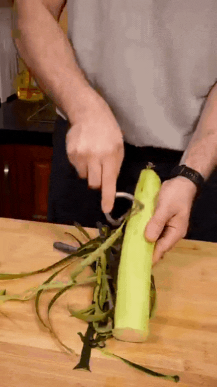 Chàng Tây mê mẩn ẩm thực Việt: Chăm chỉ nấu ăn ở nhà, món gì cũng "dám" thử, kỹ năng "chuẩn cơm mẹ nấu" khiến người Việt xem cũng phải trầm trồ- Ảnh 14.