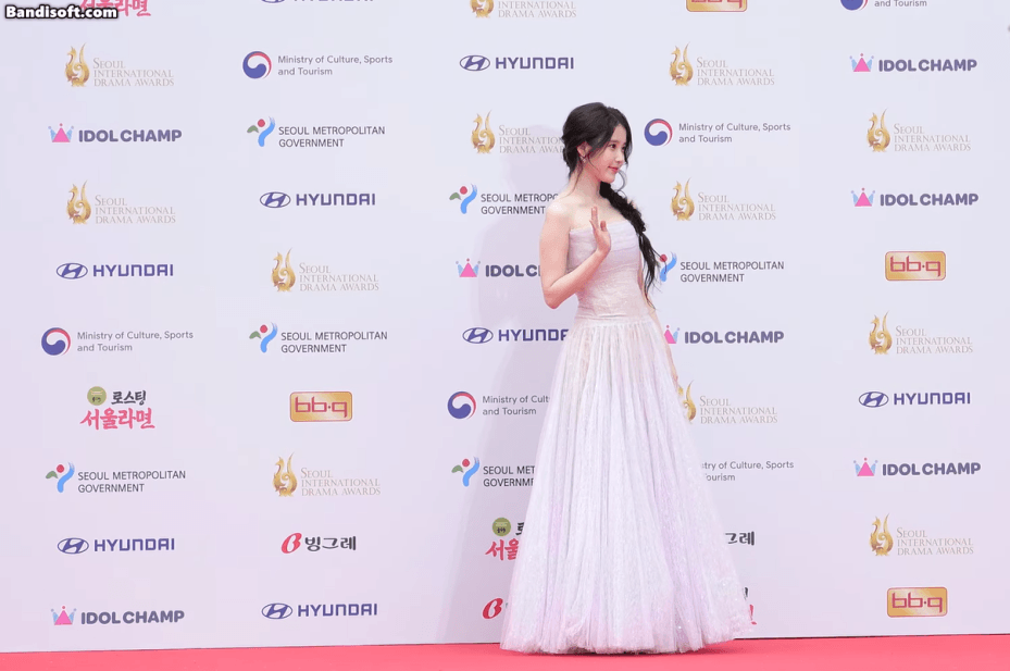 Ngắm mỹ nhân này 1 tỷ lần vẫn phải than trời vì quá đẹp: Đi đến đâu sáng bừng đến đó, cả Hàn Quốc có đúng 1 người- Ảnh 3.